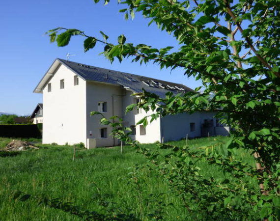 Isolation thermique par l’extérieur sur une grange à FRANCIN en Savoie (73)